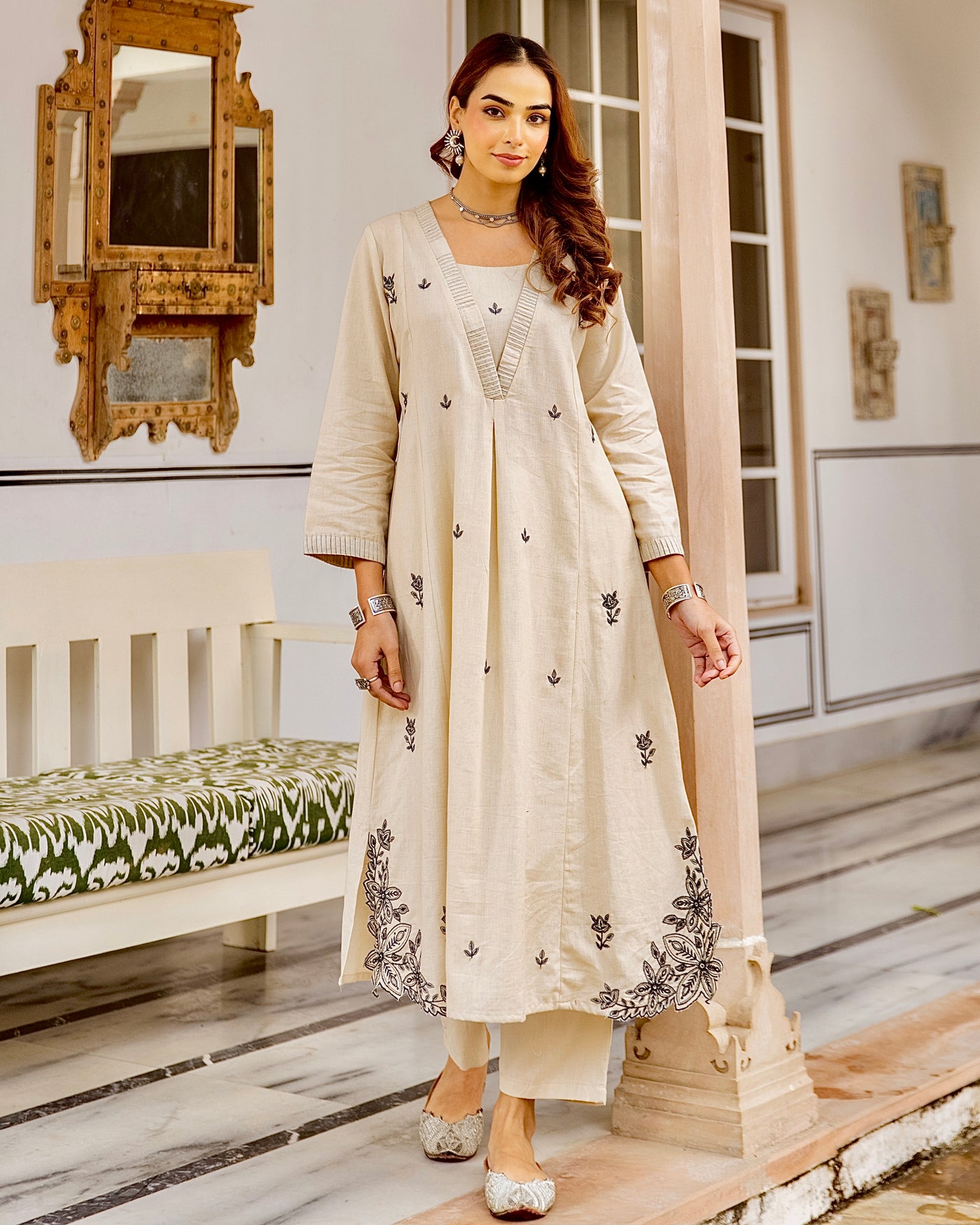 Noor-e-Ivory A Line Threadwork Kurta Set