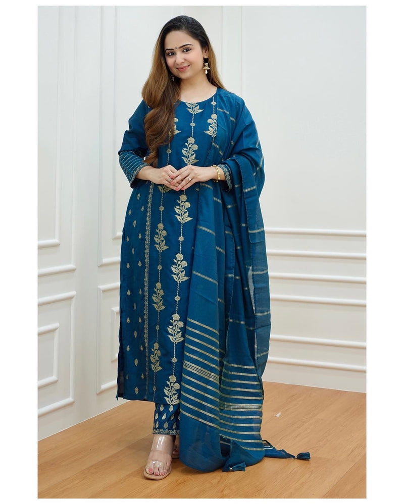 Peacock Blue Silk Set