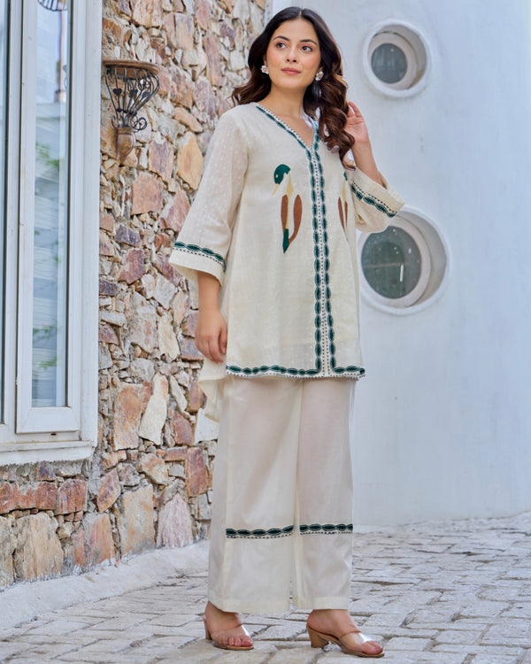 Vanilla Bloom Threaded Classic Cotton Co-ord