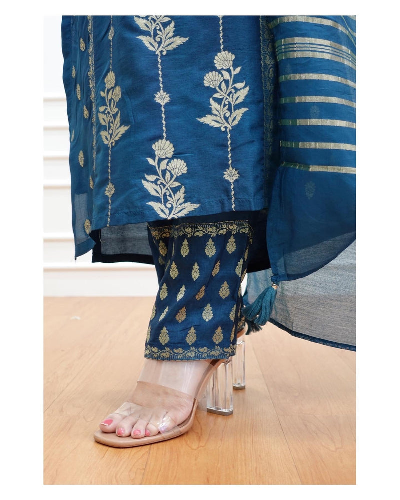 Peacock Blue Silk Set