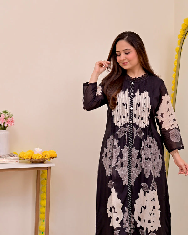 Black Bloom Pintex Mul Cotton A Line Kurta Set