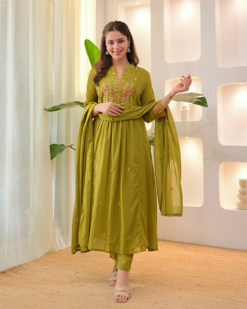 Olive Garden Threadwork A Line Mul Cotton Suit