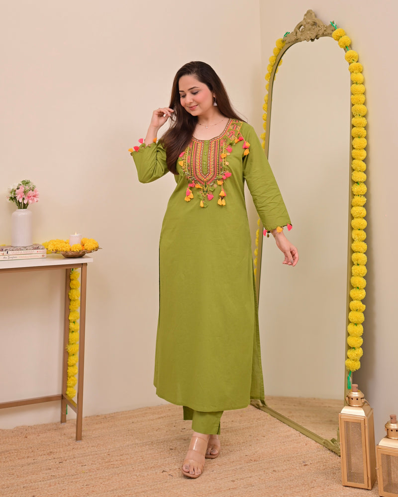 Green Threadwork Tasseled Cotton Kurta Set
