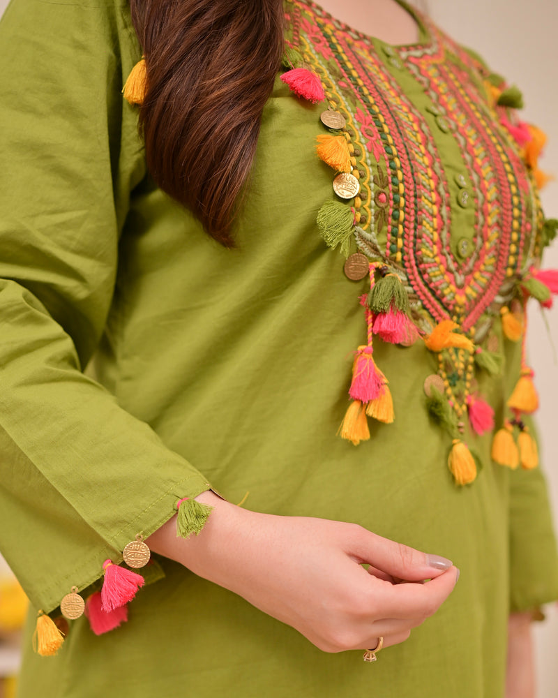 Green Threadwork Tasseled Cotton Kurta Set