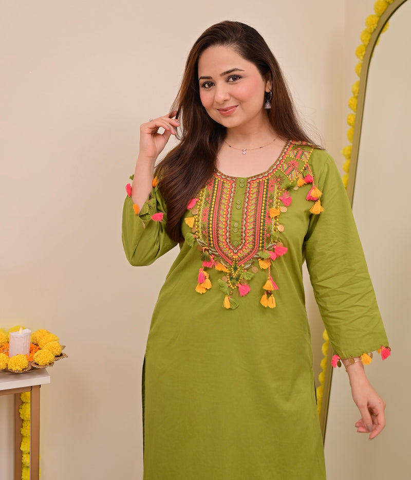 Green Threadwork Tasseled Cotton Kurta Set