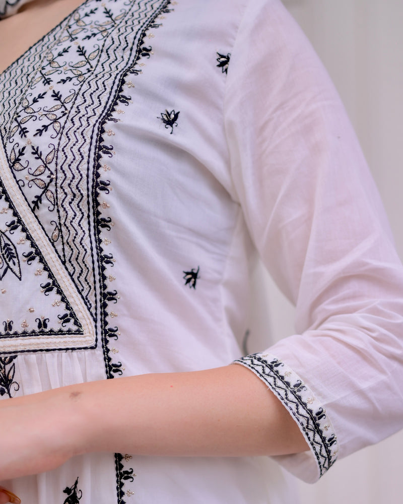White Black Threadwork Mul Cotton A Line Suit