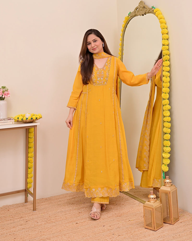 Sunhera Noor Handwork Mul Chanderi A Line Suit