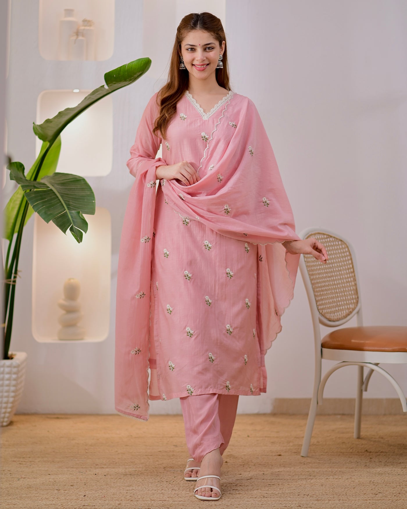 Blooming Blush Mul Chanderi Threadwork Suit