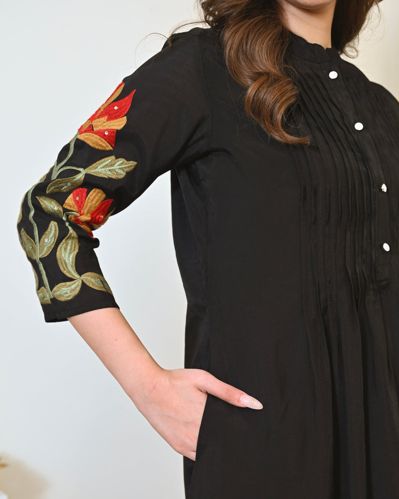 Black A Line Threadwork Roman Silk Kurta Set