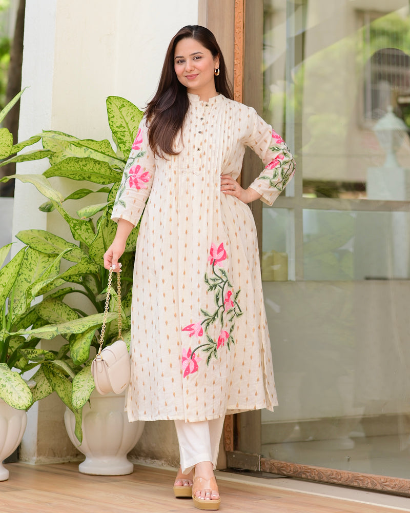 Ivory Gold Petals Threaded Festive Kurta Set