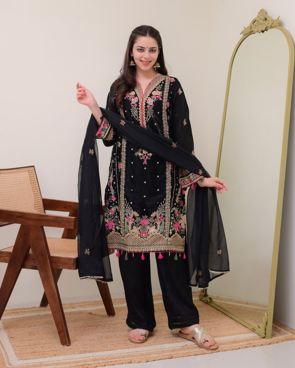 Black Pakistani Threadwork Goldcrush Festive Suit