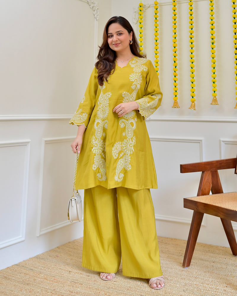 Yellow Muslin Silk Paisley Threadwork Festive Co-ord