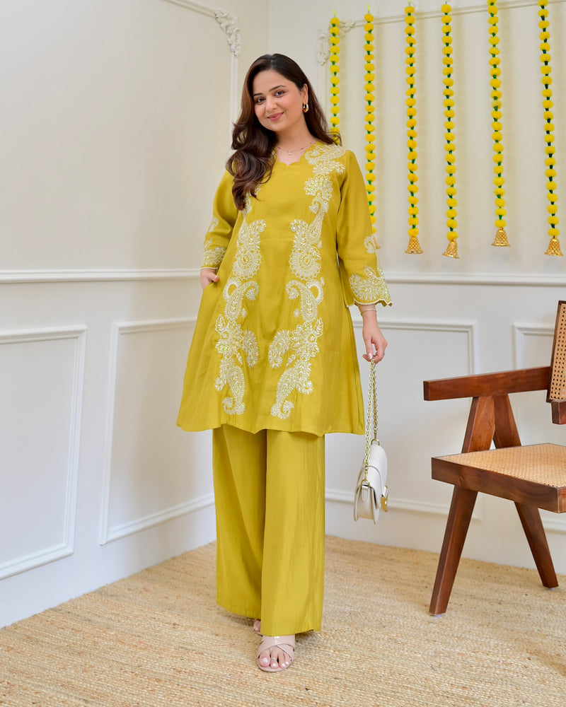 Yellow Muslin Silk Paisley Threadwork Festive Co-ord