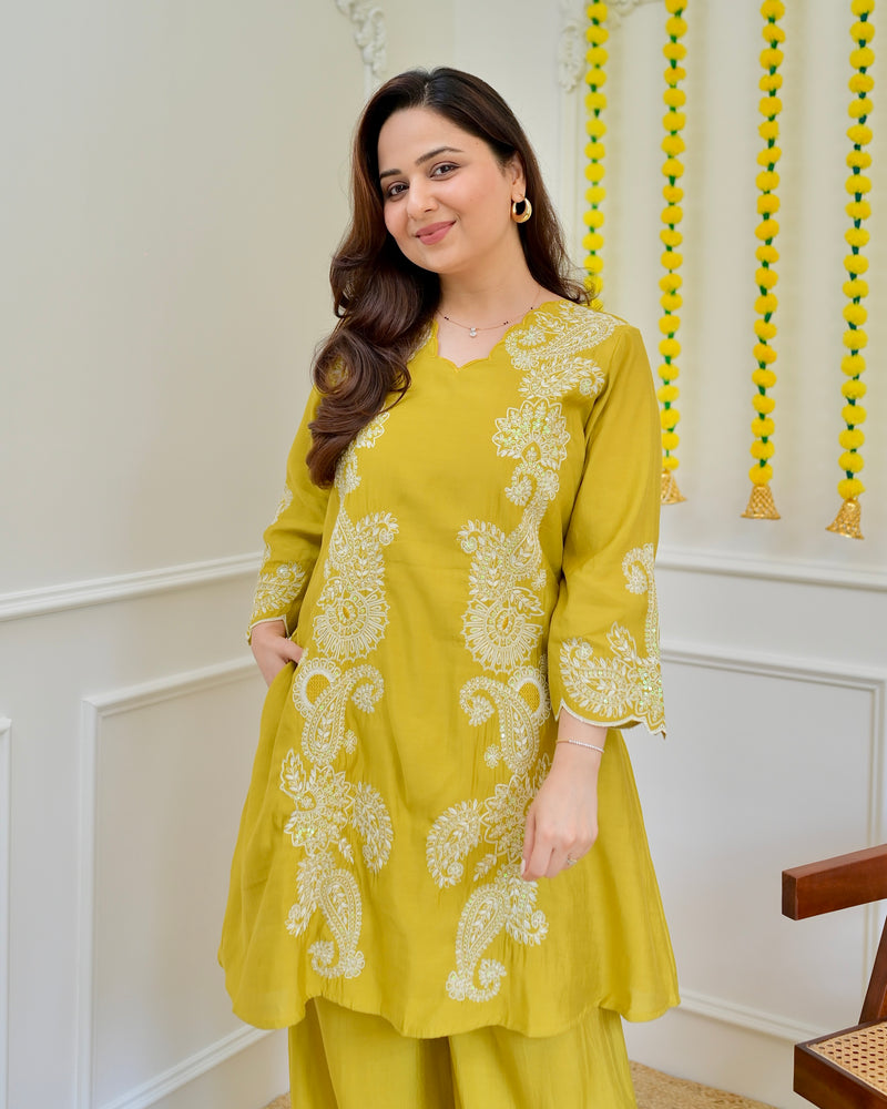 Yellow Muslin Silk Paisley Threadwork Festive Co-ord