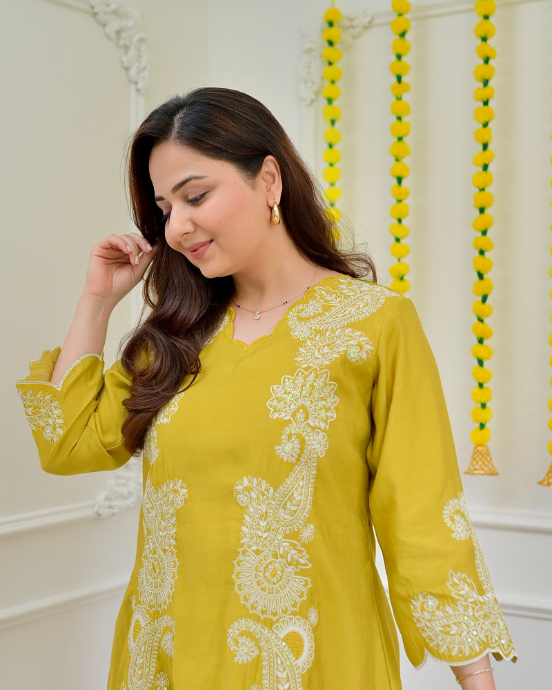 Yellow Muslin Silk Paisley Threadwork Festive Co-ord
