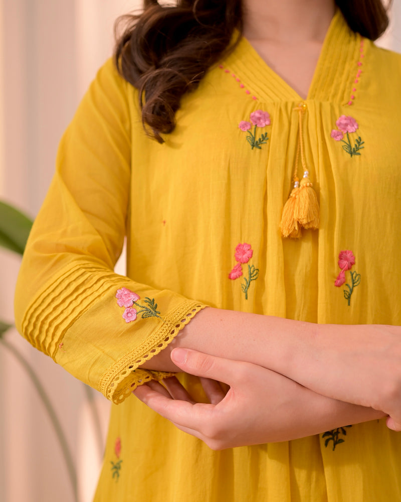 Sunshine Blossom Mul Cotton Threaded A Line Suit
