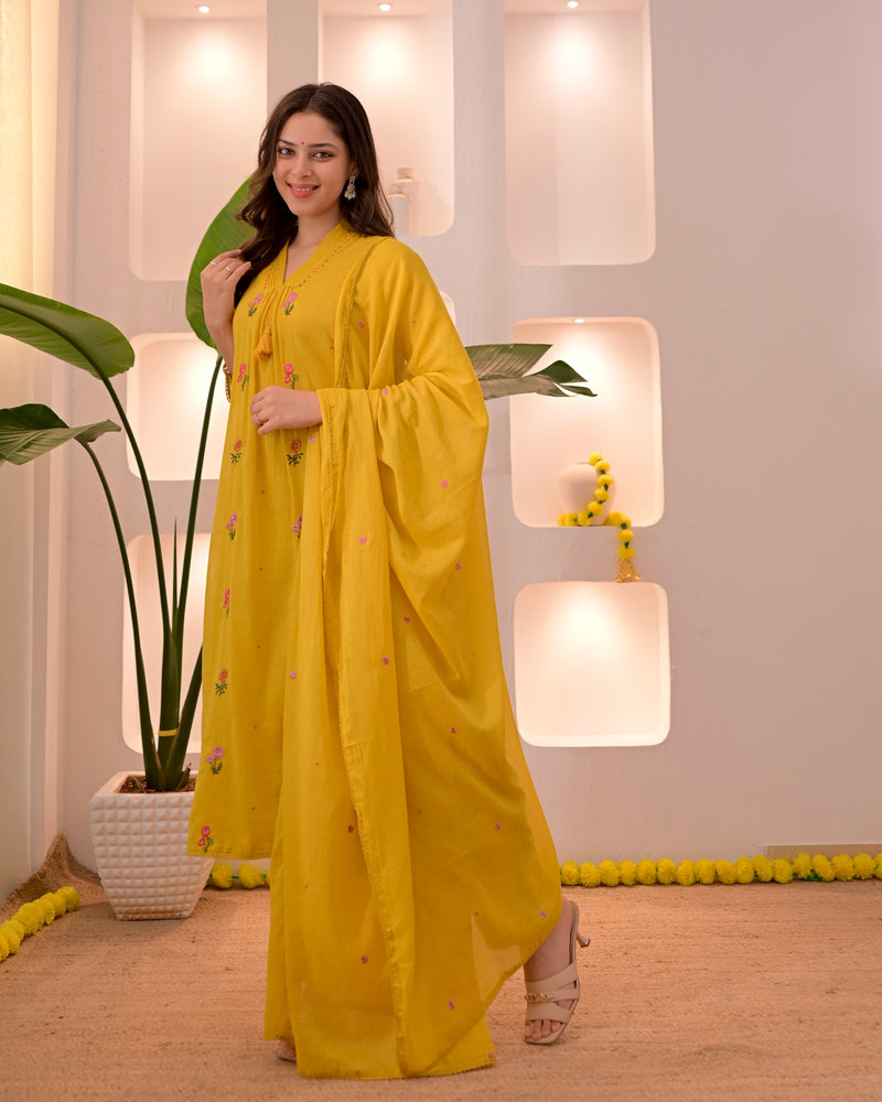 Sunshine Blossom Mul Cotton Threaded A Line Suit