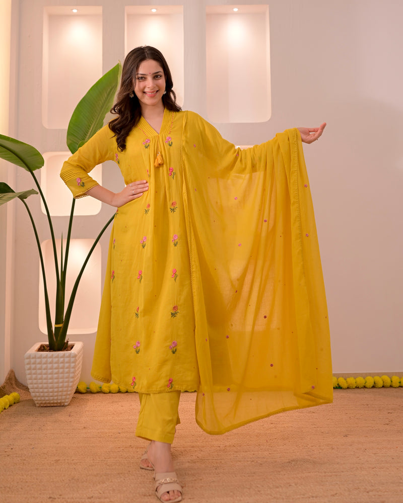 Sunshine Blossom Mul Cotton Threaded A Line Suit