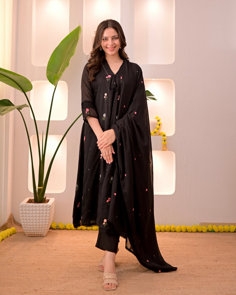 Black Blossom Mul Cotton Threaded A Line Suit