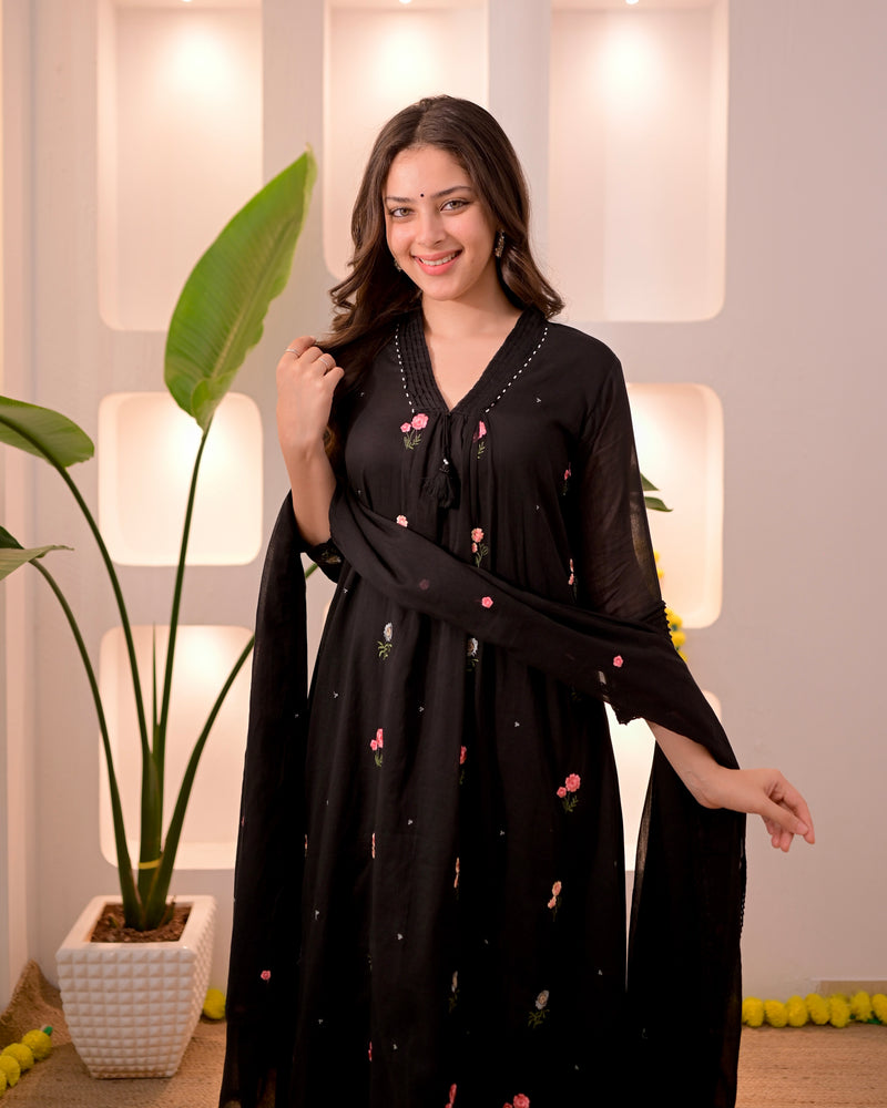 Black Blossom Mul Cotton Threaded A Line Suit