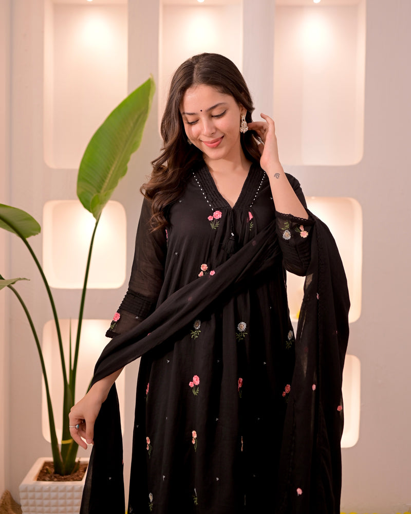 Black Blossom Mul Cotton Threaded A Line Suit