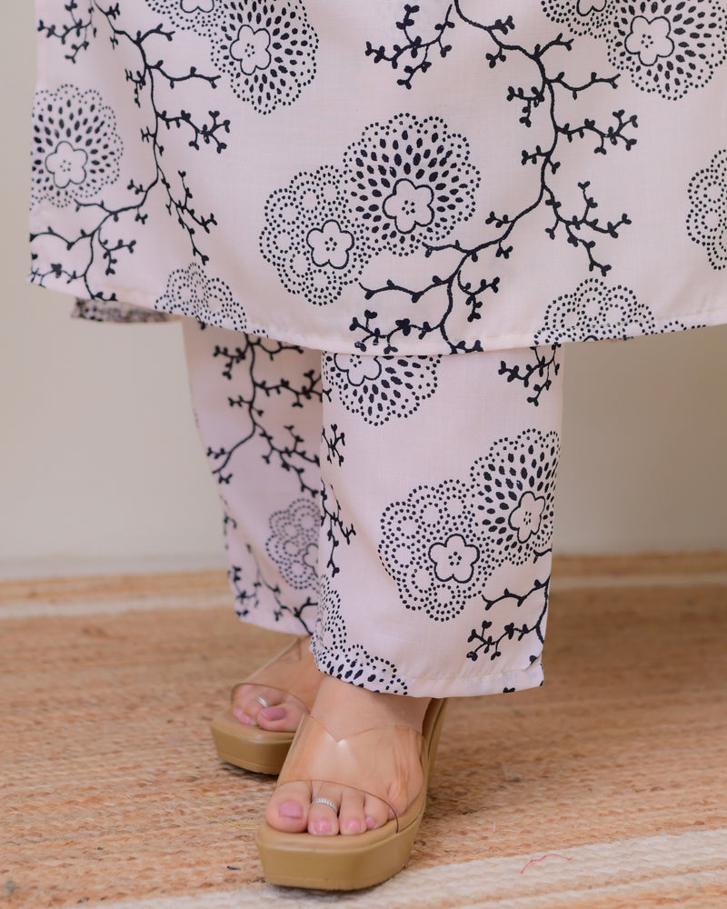 Ivory Black Linen Floral Printed Kurta Set