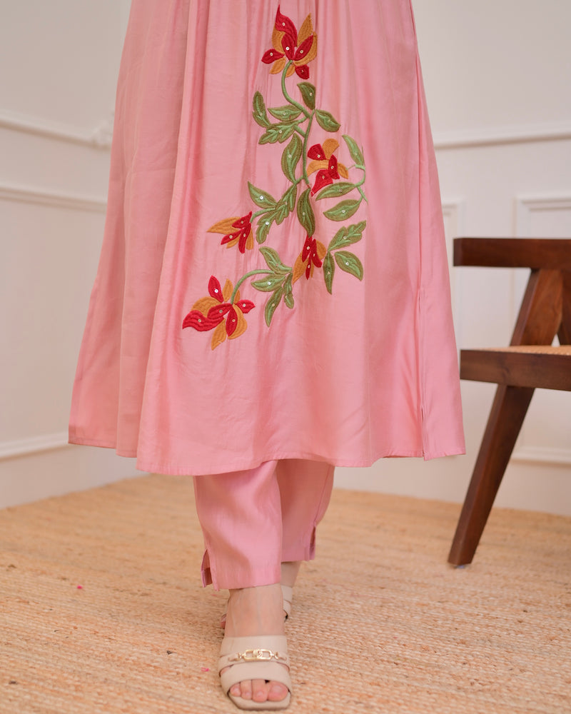 Onion Pink A Line Threadwork Roman Silk Kurta Set