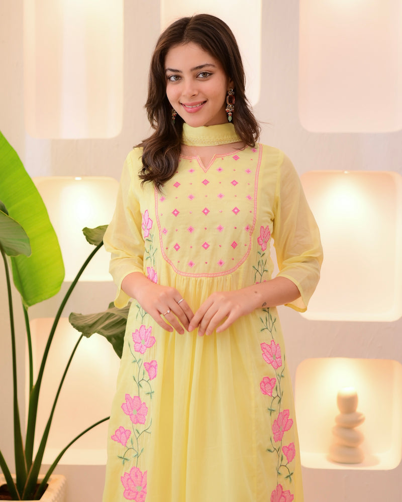Sunshine Blossom Threadwork Mul Cotton A Line Suit