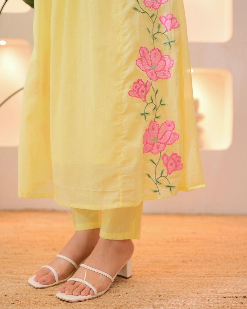 Sunshine Blossom Threadwork Mul Cotton A Line Suit