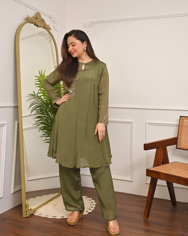 Olive Muse Chinnon Handwork Festive Co-ord