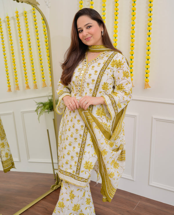 Ivory Yellow Floral Mirror Work Cotton Suit