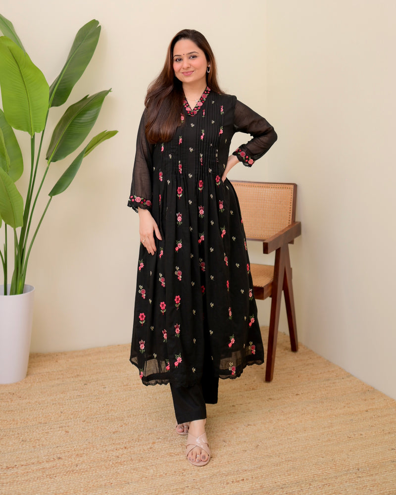 Black Rose Threadwork Mul Cotton A Line Suit