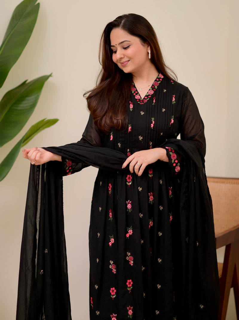 Black Rose Threadwork Mul Cotton A Line Suit