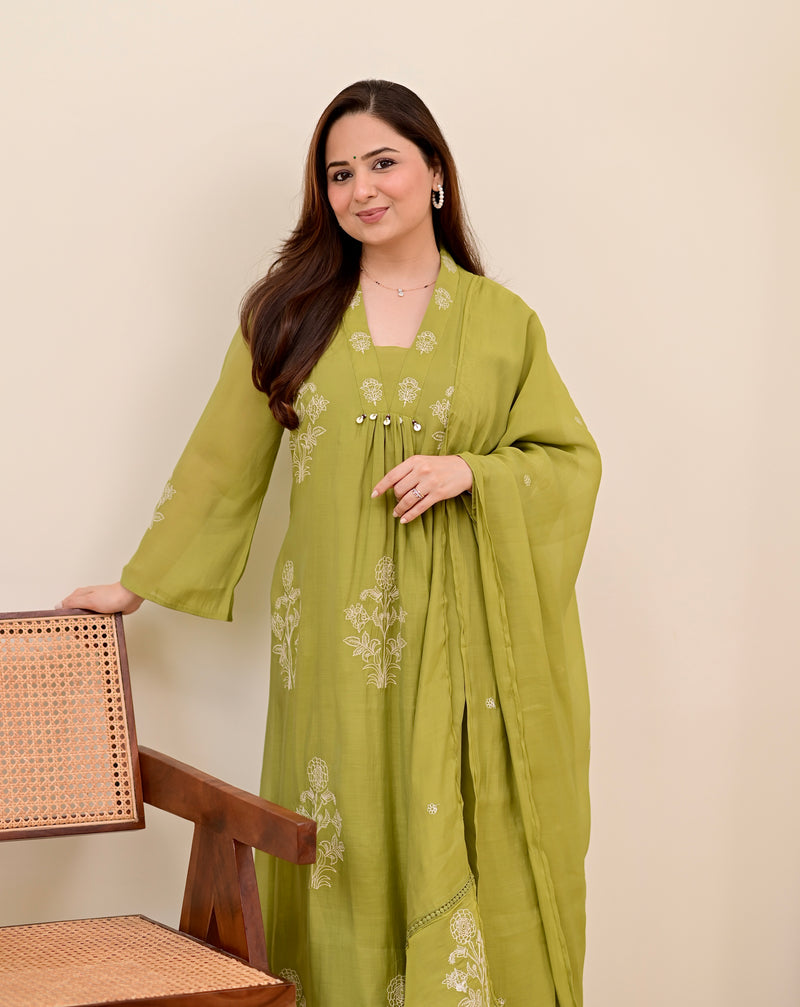 Olive Bloom Threadwork Mul Chanderi A Line Suit