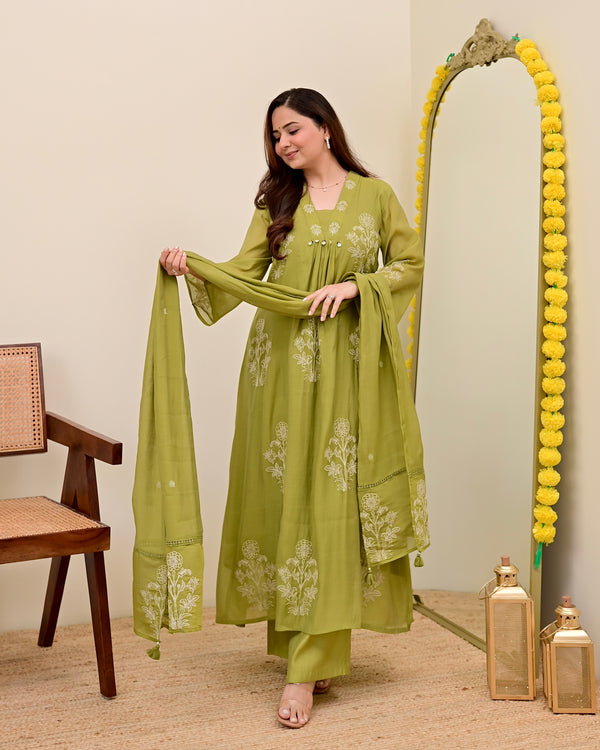 Olive Bloom Threadwork Mul Chanderi A Line Suit