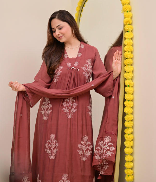 Mauve Muse Threadwork Mul Chanderi A Line Suit