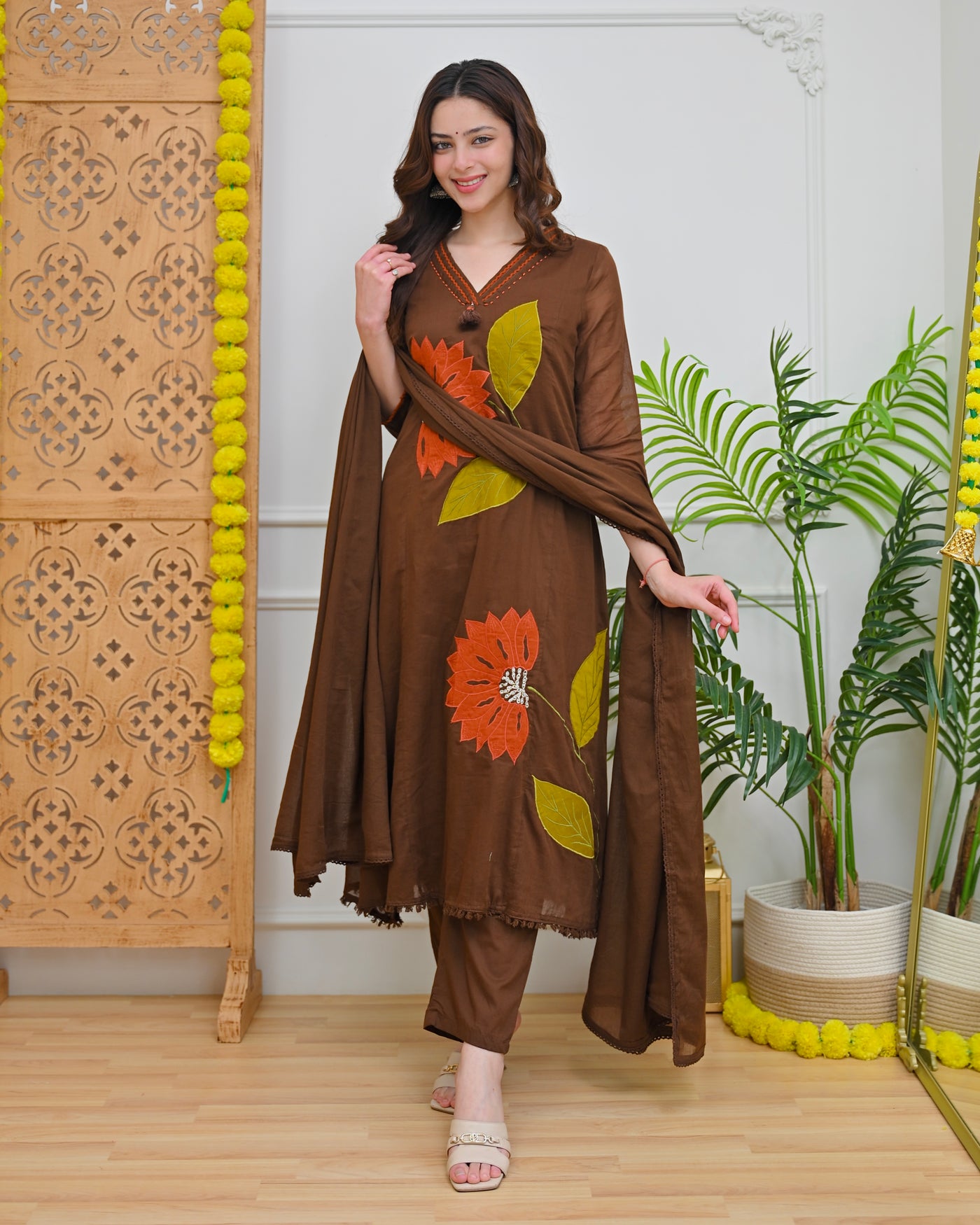 Cocoa Bloom Applique Mul Cotton A Line Suit