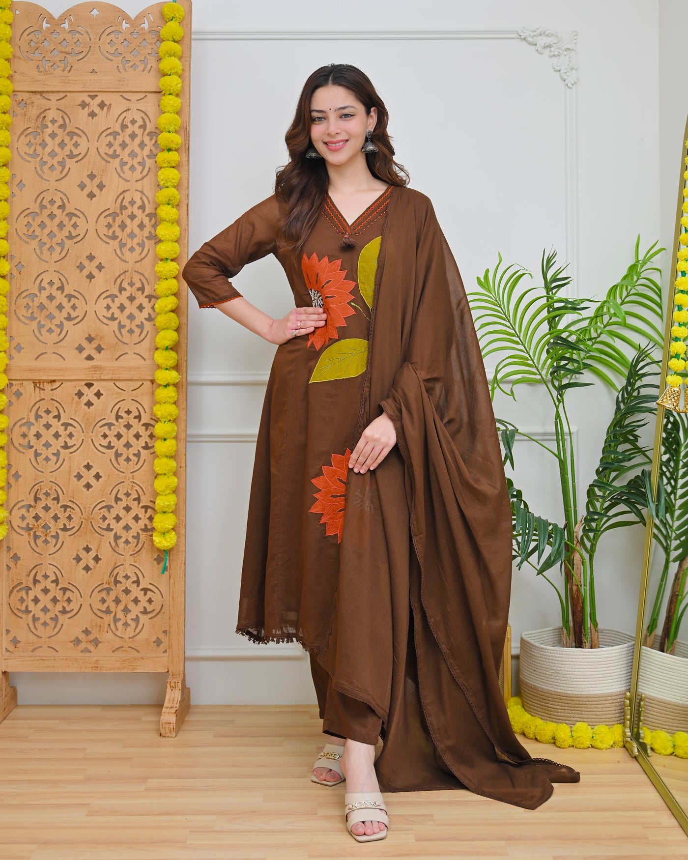 Cocoa Bloom Applique Mul Cotton A Line Suit