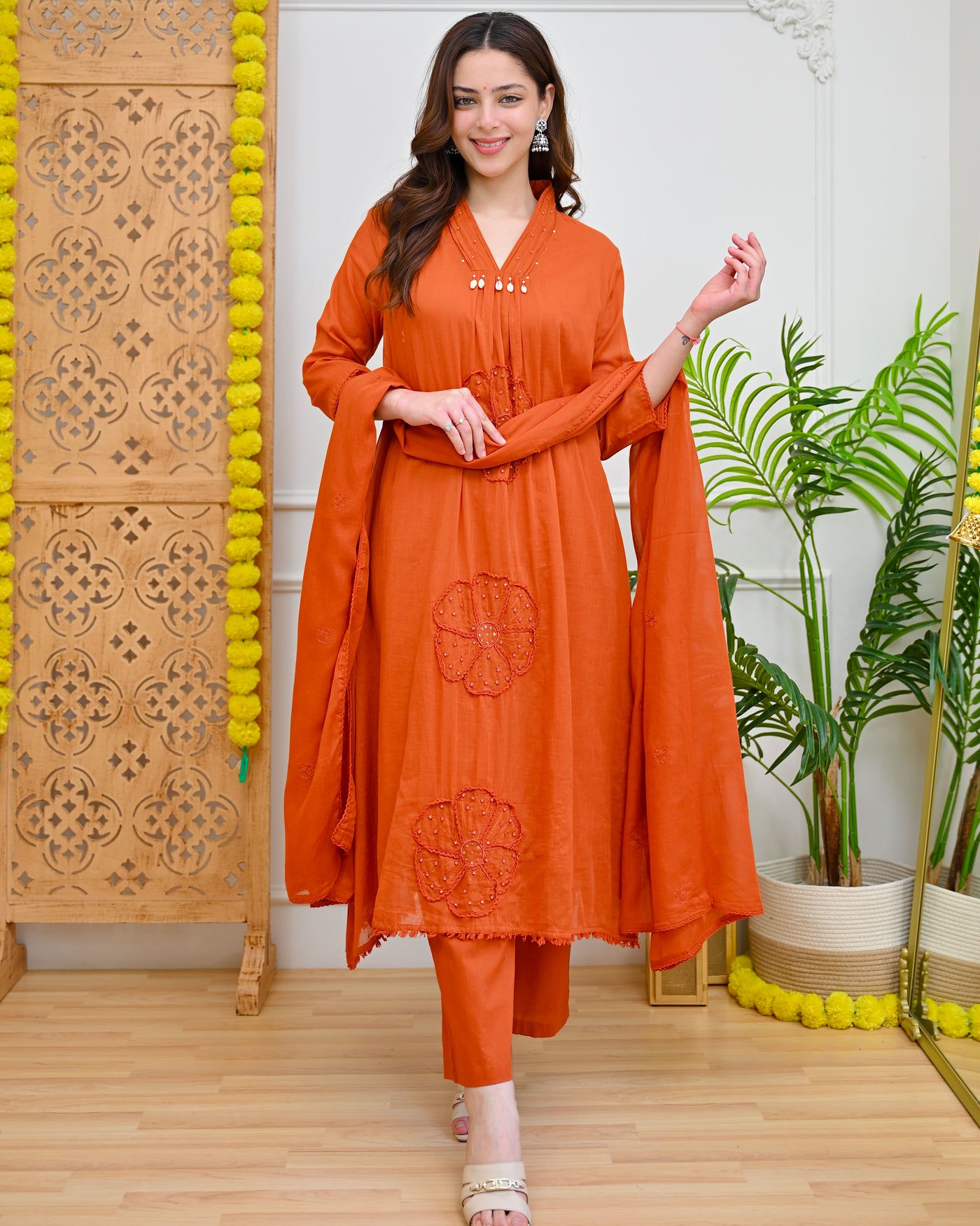Narangi Noor Pearl Flora Mul Cotton A Line Suit