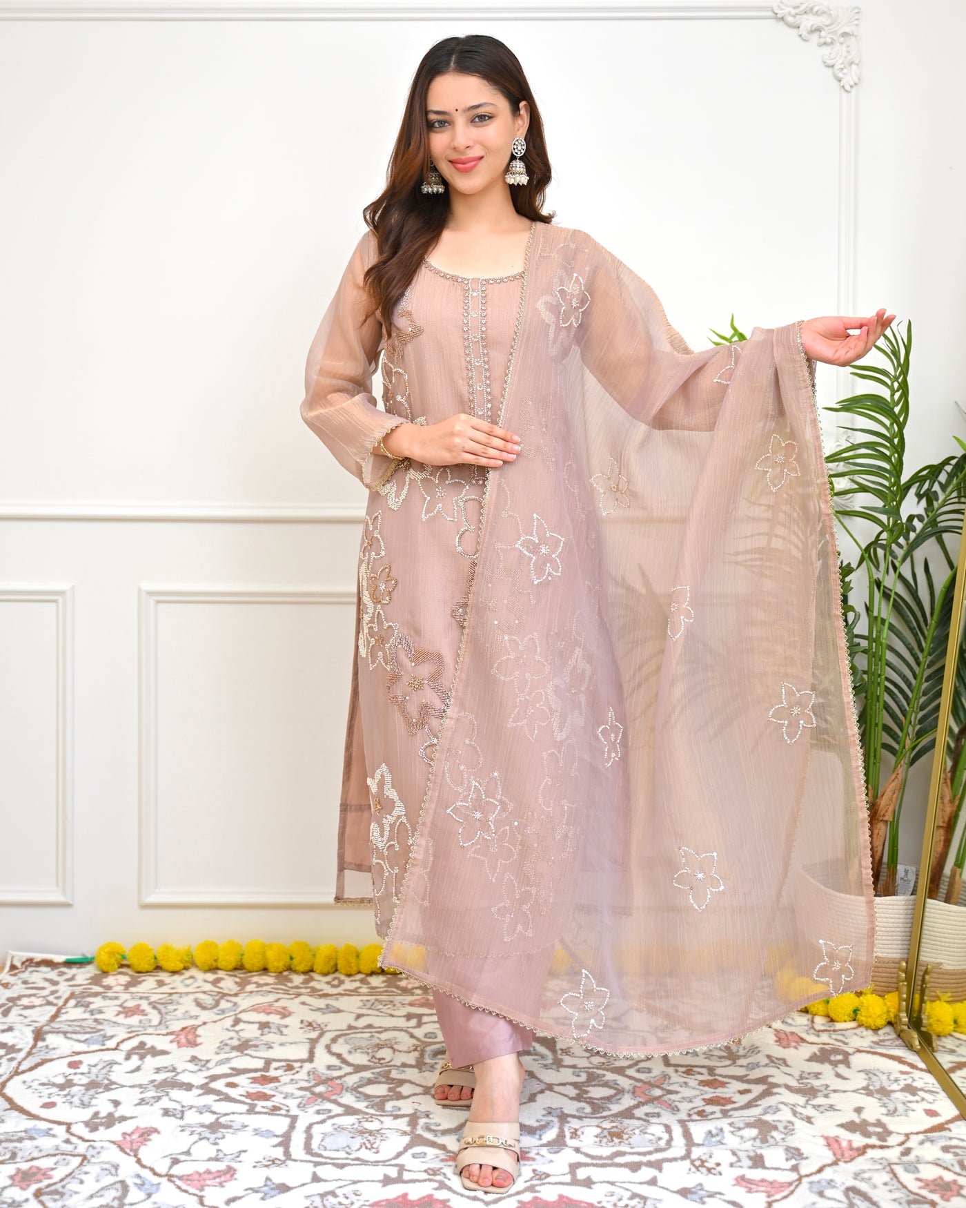 Gul-e-Rose Chandni Crush Tissue Handwork Festive Suit
