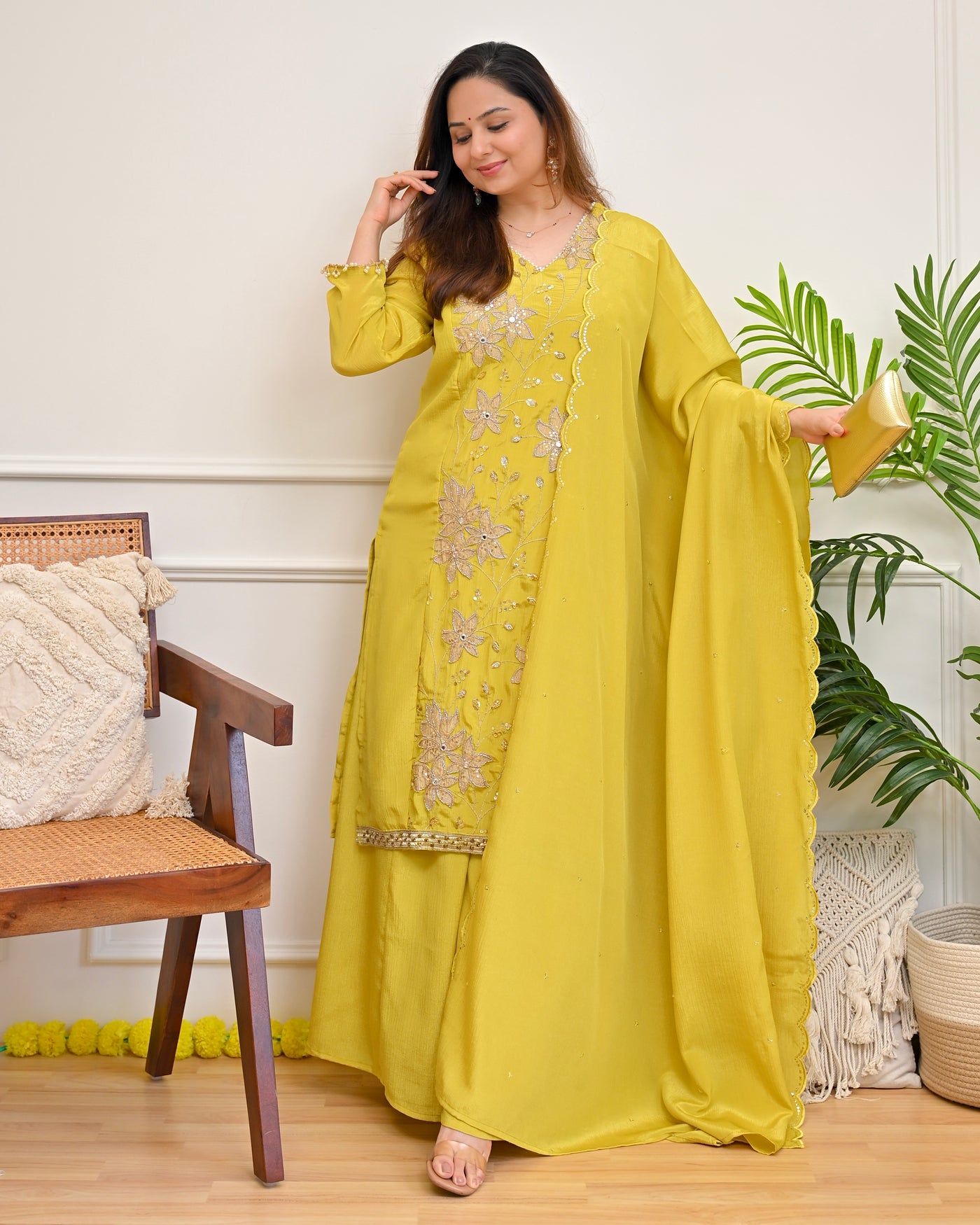 Sunehri Gul Chinnon Handwork Festive Suit
