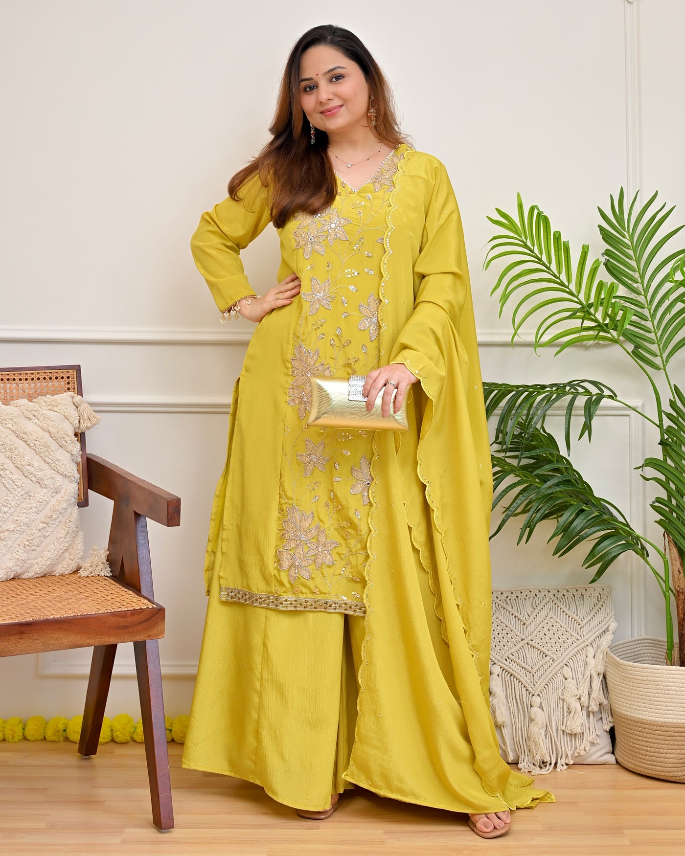 Sunehri Gul Chinnon Handwork Festive Suit