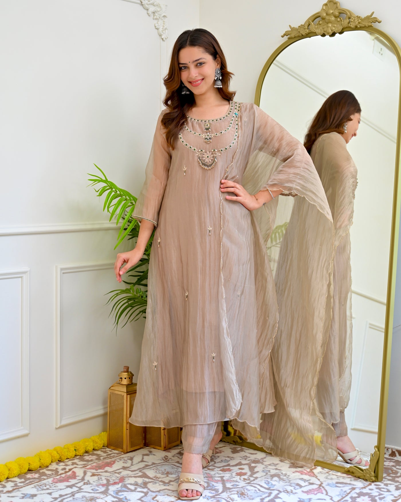 Chickoo Emerald Handwork Crush Tissue Necklace Suit