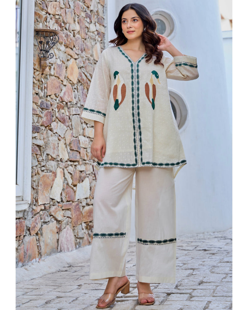 Vanilla Bloom Threaded Classic Cotton Co-ord