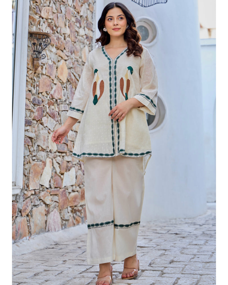 Vanilla Bloom Threaded Classic Cotton Co-ord