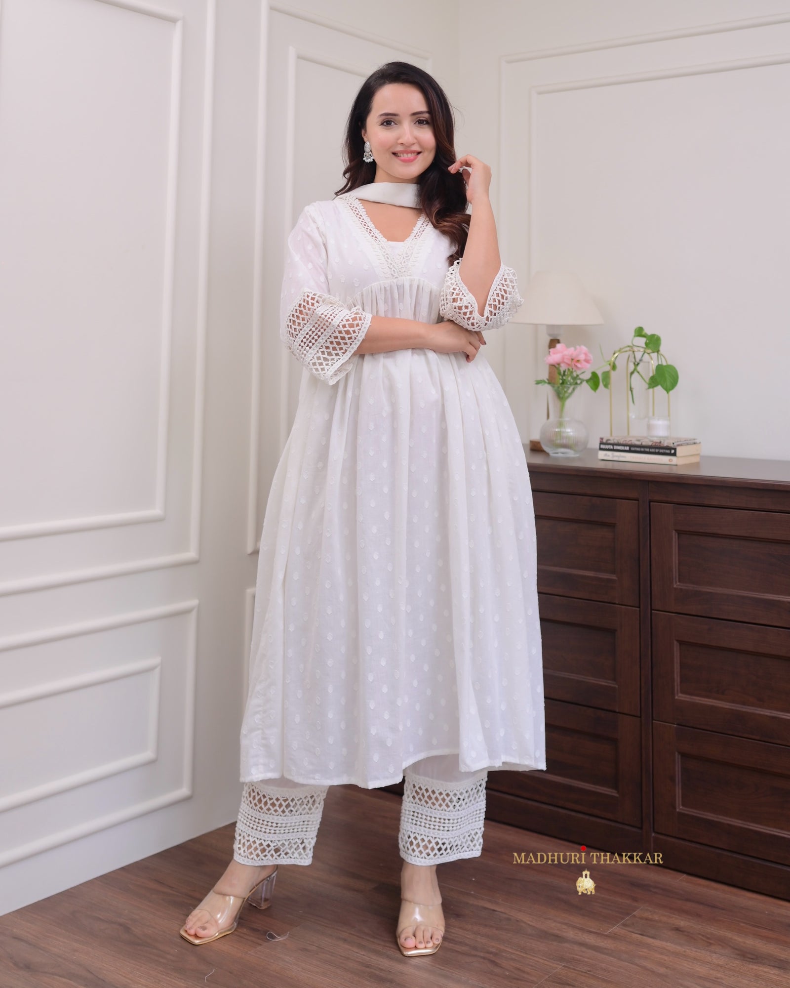 white christmas dresses IZNIK OFF WHITE PRINTED LAWN DRESS | EID COLLECTION 2025 main image 0
