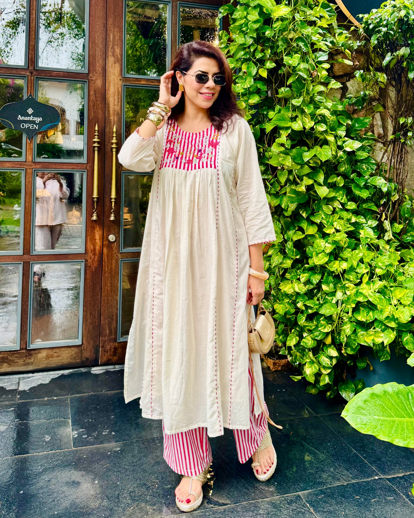 Ivory Blush Mul Cotton Handwork Kurta Set