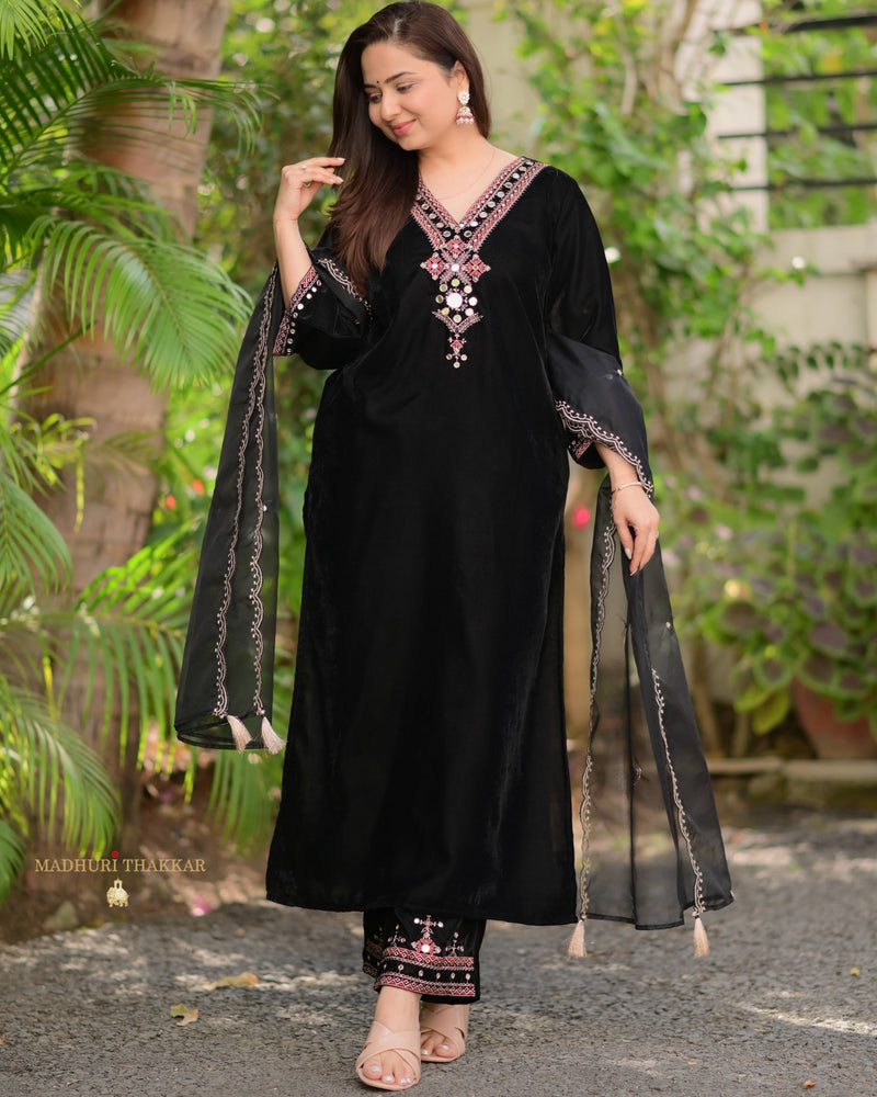 Black 3 Piece Premium Mirror Work Designer Velvet Suit Set For Women Label Madhuri Thakkar Black 3 Piece Premium Mirror Work Designer Velvet Suit Set For Women Label Madhuri Thakkar