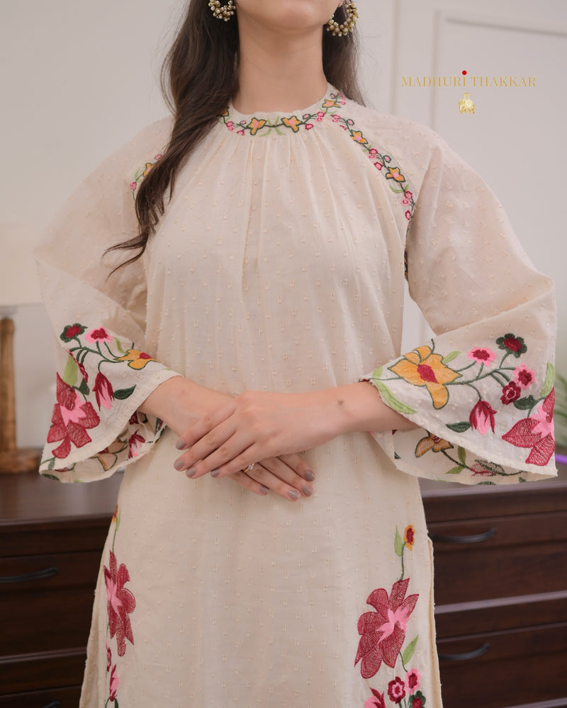 Ivory Thread Embroidered Pakistani Suit