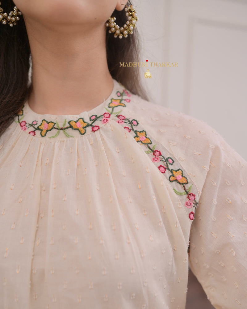 Ivory Thread Embroidered Pakistani Suit